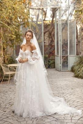 lili-hod-fall-2021-bridal-wedding-dress-puff-sleeve