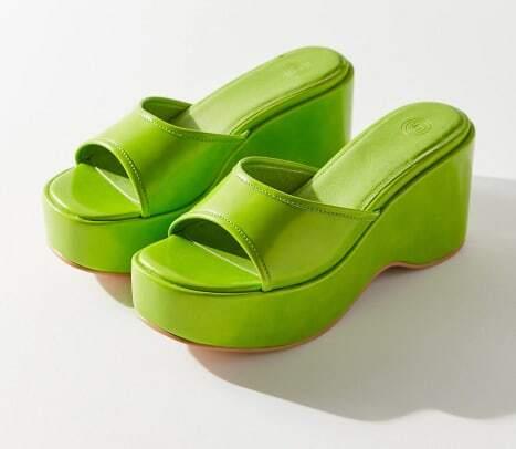 ou-gina-platforma-slajdów-sandałów