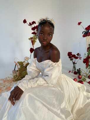 odylyne-the-ceremony-vampira-bridal-2021-wedding-dress-off-the-shoulder
