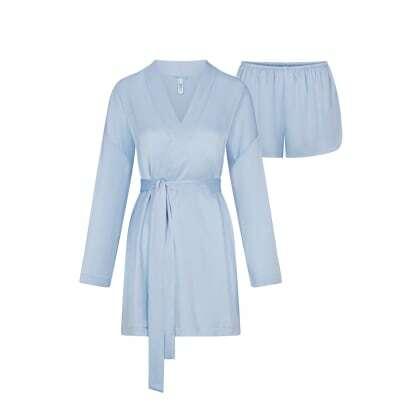 Skims Bridal Silk Robe dan Tap Short Set biru