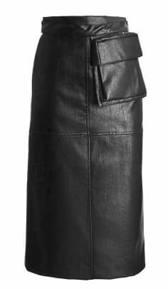 svart-läder-fanny-pack-penna-kjol
