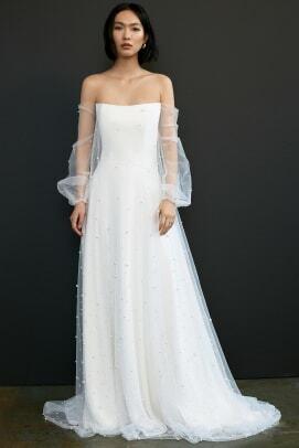 فستان زفاف من سافانا ميلر جايل ربيع 2021