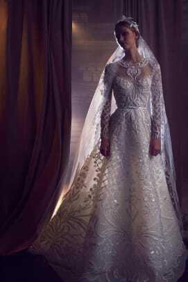 elie-saab-embellished-kāzu kleita-rudens-2018-līgava
