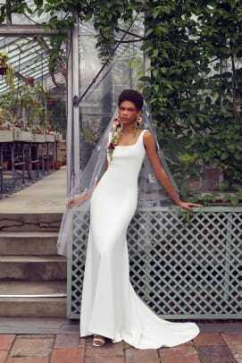 theia-bridal-jar-2021-svadobné šaty-hranatý krk