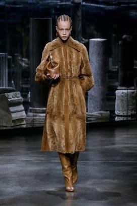 fendi-herbst-2021-collection-review-1