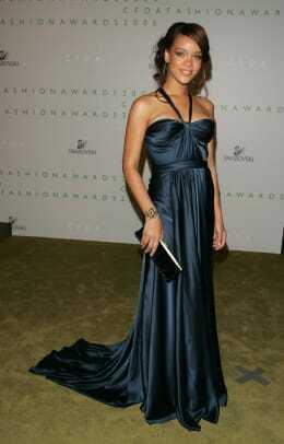 ריהאנה 2006 פרסי CFDA מקס עזריה
