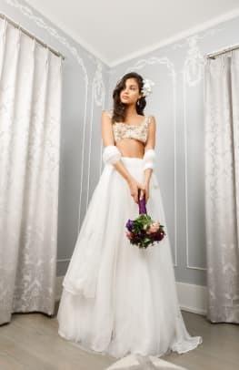 kynah-svatební-2021-květinová-top-plesová-sukně-svatební šaty