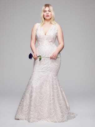 ан-барж-Ренцо-сватбена рокля