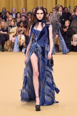 Roberto Cavalli hösten 2023 Milan Fashion Week Trend Distressed Denim 2