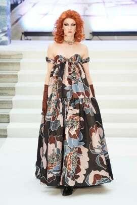 Paul Costelloe London Fashion Week jeseň 2023 trendy kvetinové