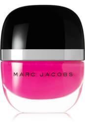 „Marc Jacobs“ emaliuotas „Hi-Shine“ nagų lakas 116 šokiruojančių, 18 USD, galima įsigyti „Sephora“.